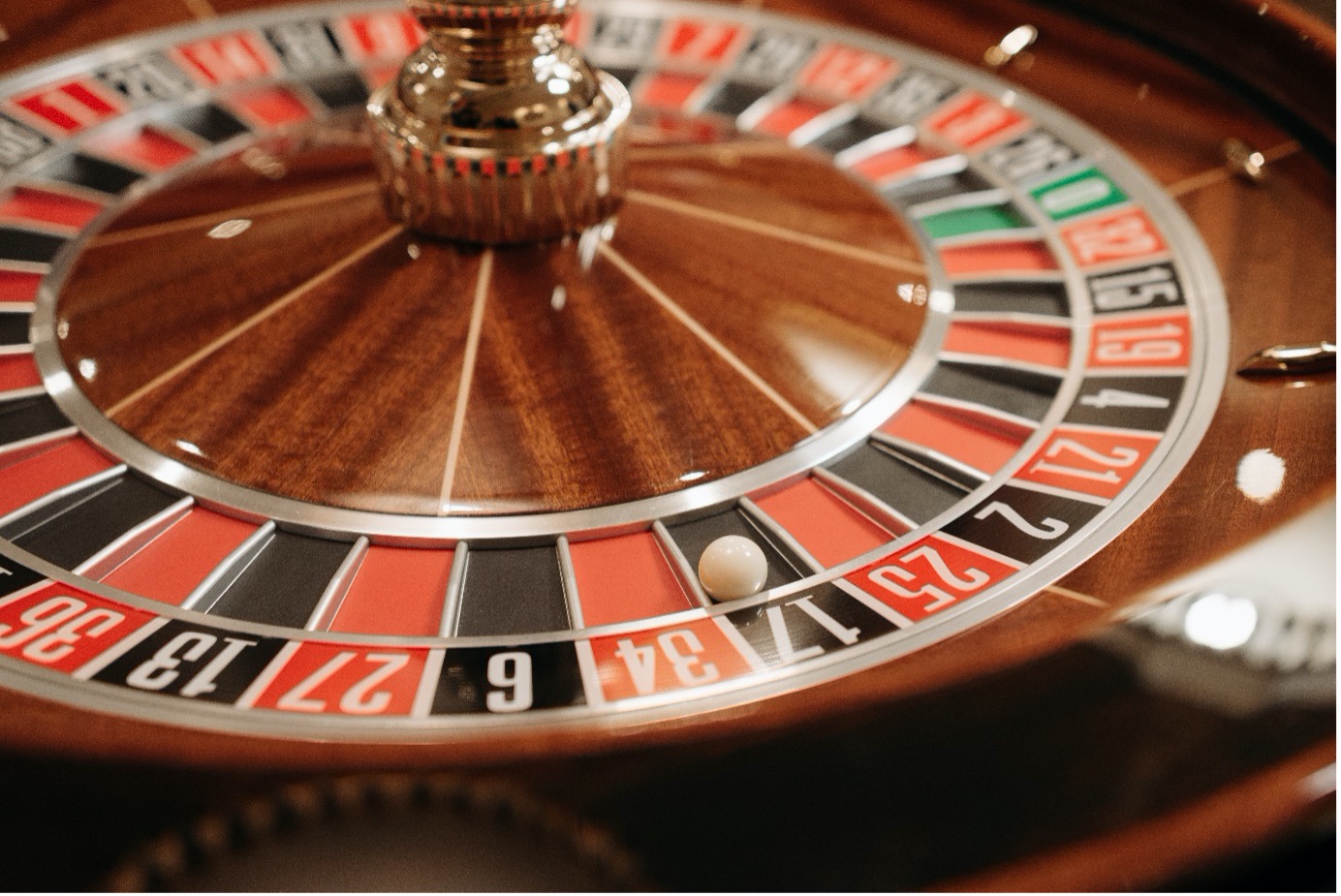 Mengapa Pecinta Togel Memilih PAKDE4D Sebagai Bandar Utama